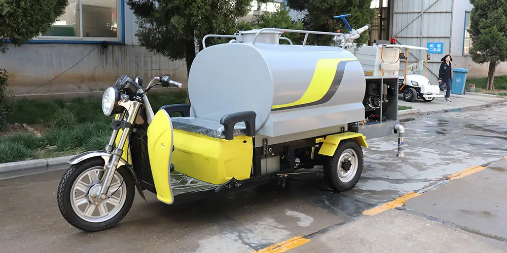三輪車(chē)灑水車(chē)_小型電動(dòng)灑水車(chē)_灑水車(chē)三輪車(chē)_三輪灑水車(chē)_灑水三輪車(chē)