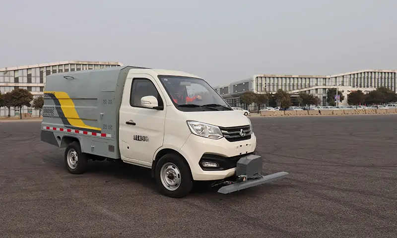 新品上市！新能源純電動道路養護車亮相！長安底盤可上牌，駕駛舒適，操作簡單！