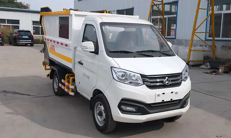 可上牌純電動垃圾清運車，后裝垃圾形式，環保高效，創新回收！