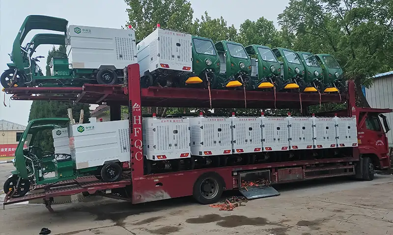 助力美好城市衛(wèi)生建設(shè)！高壓沖洗車和樹葉收集車發(fā)貨案例！