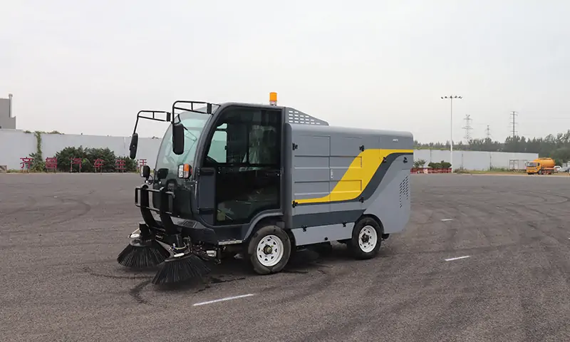 新品純電動清掃車：環(huán)保、高效、便捷的城市清潔利器