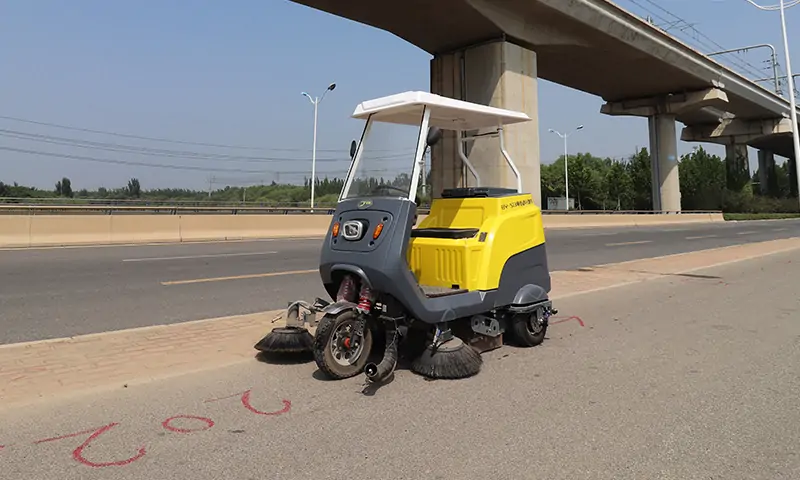 純電動三輪清掃車：現(xiàn)代化、高效、環(huán)保的清潔利器