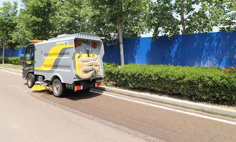 純電動洗掃車：引領綠色道路清潔新時代，顛覆傳統(tǒng)洗掃模式！