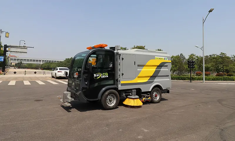 創(chuàng)新環(huán)保科技，小型純電動洗掃車助力城市清潔