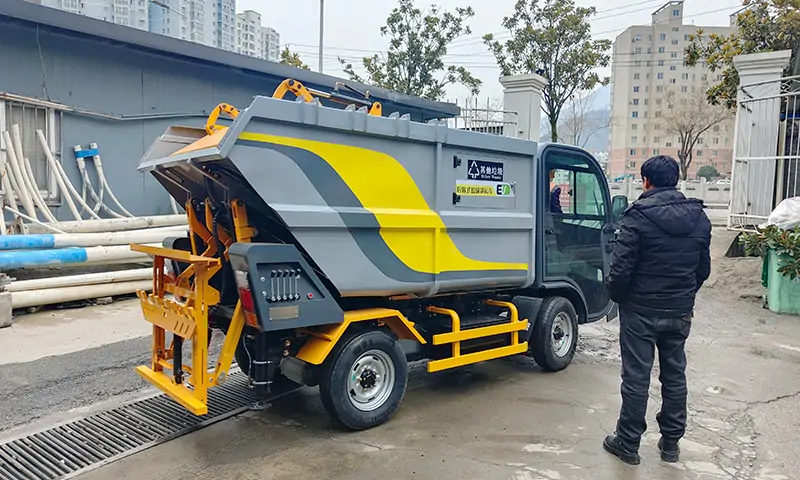 后裝式垃圾清運車助力漢中市略陽縣環衛事業！