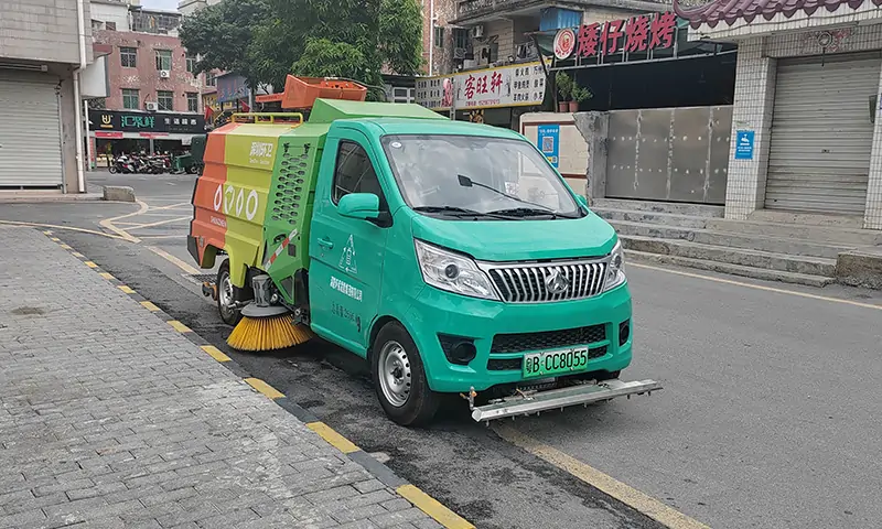 純電動洗掃車發(fā)貨，助力城市衛(wèi)生建設(shè)
